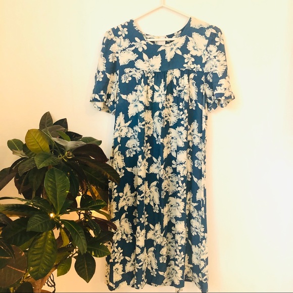 Vintage midi hibiscus Hawaiian tent dress s/m - Picture 2 of 14